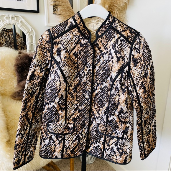 Animal Print Contrasting Black Bias Reversible Quilted Lightweight Jacket - Picture 4 of 8